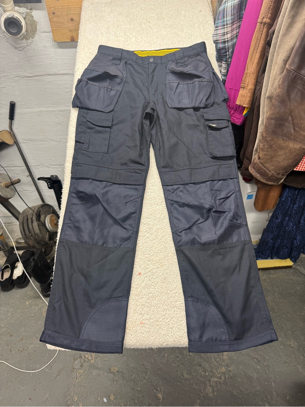 CAT Caterpillar Trademark men’s Work Pants, dark blue size 34/32 like new